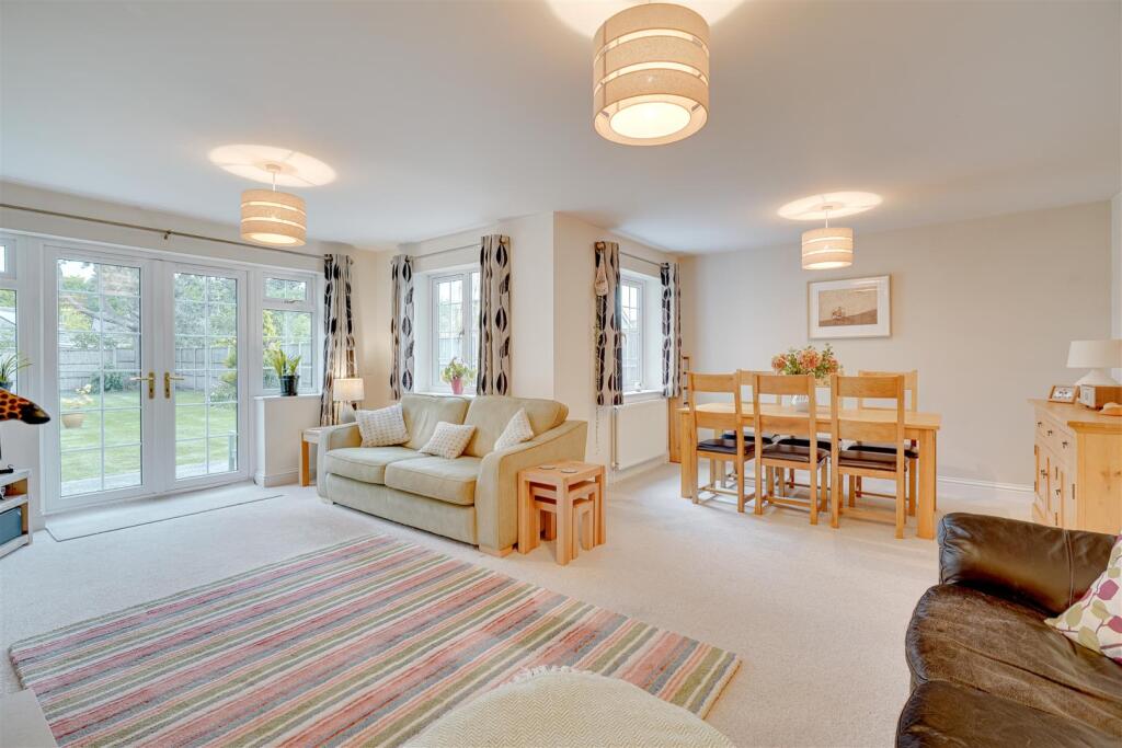 12B Sharman_s Rd, Fordham--8.jpg