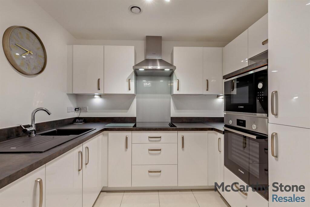 8644720-interior03-800.jpg