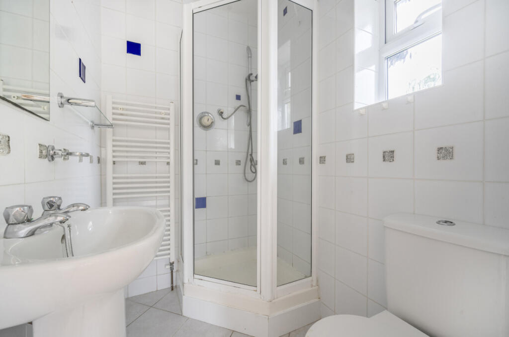 1347782-9-68b7173...