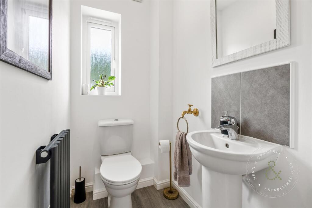 Long Heath Close, Hern Crabtree (28).jpg