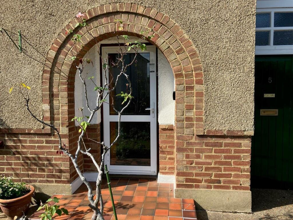photo front door.jpg