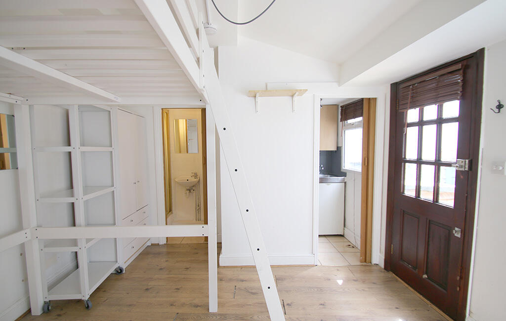 Picture 5
