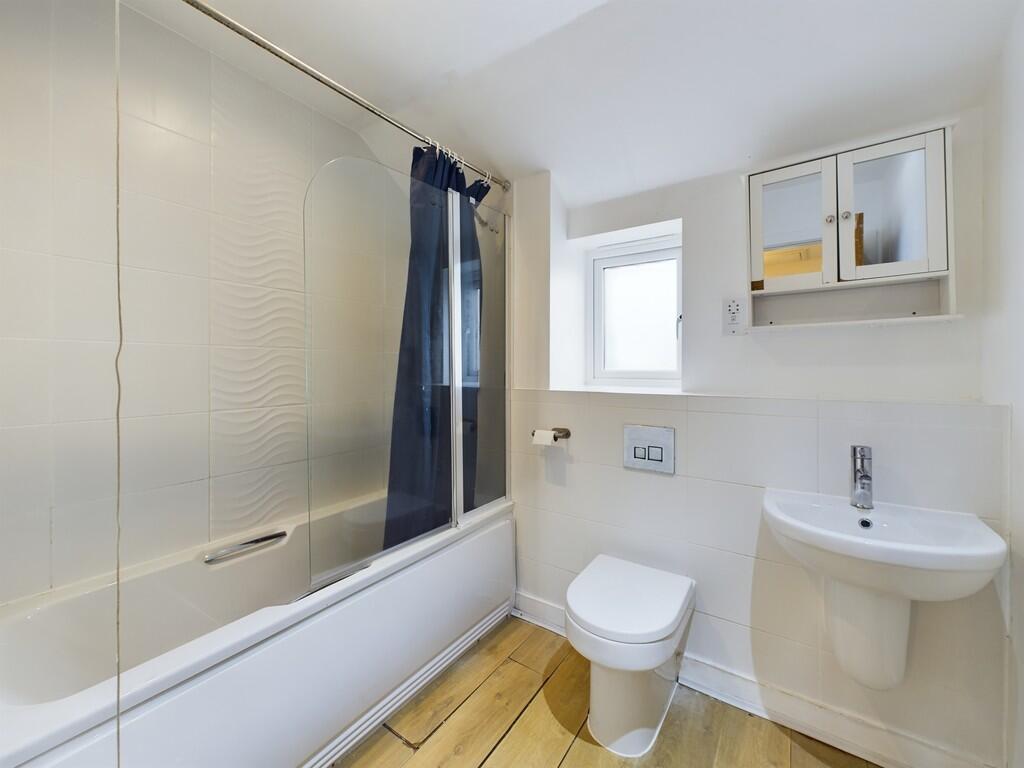 CAM03974G0-PR0079...