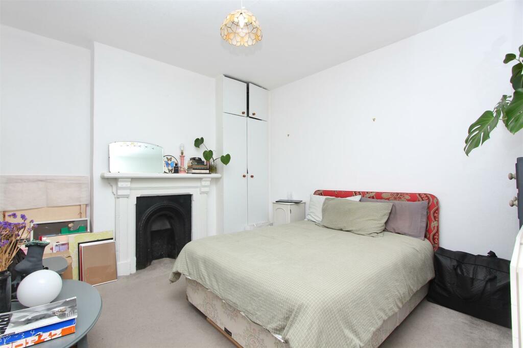 Manor Road, N16