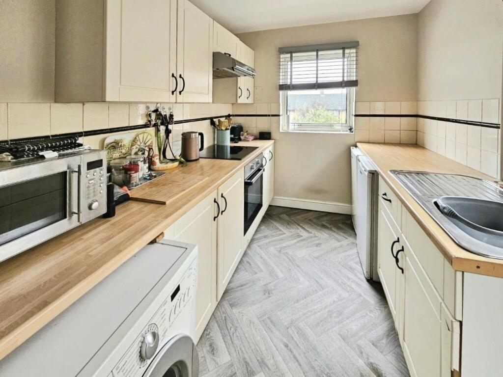 pbox-kitchen-332491.JPG