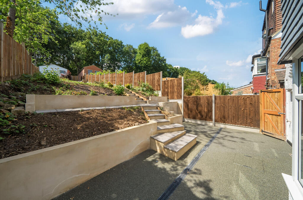 17-1318067-17-686...