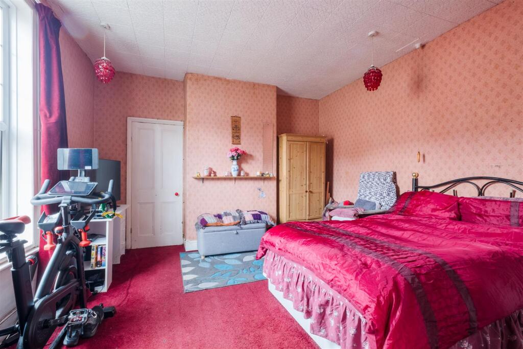 untitled (15 of 25).jpg