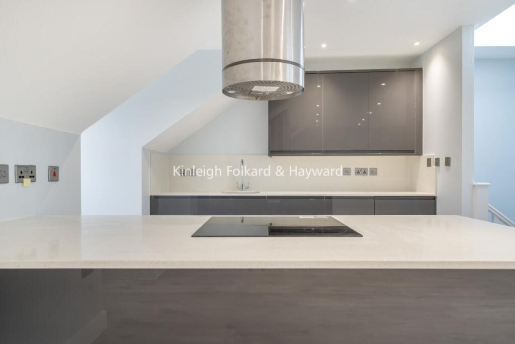 8d895797-2085-4734-b