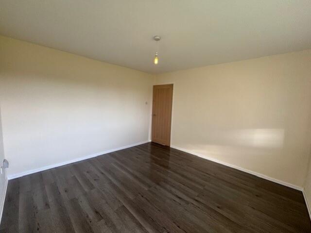 5 Larksfield 1st bedroom