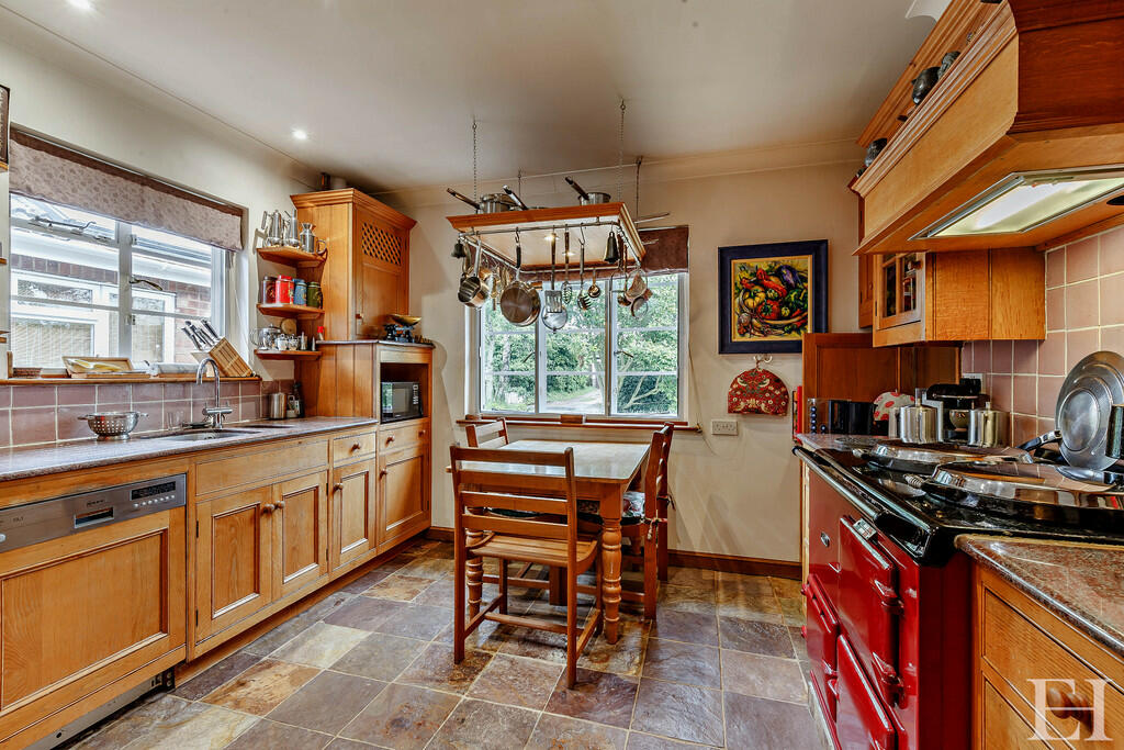 8601488-interiorW...