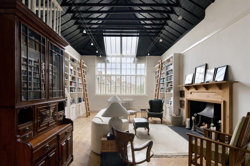 South Parade, W4 - FOR SALE