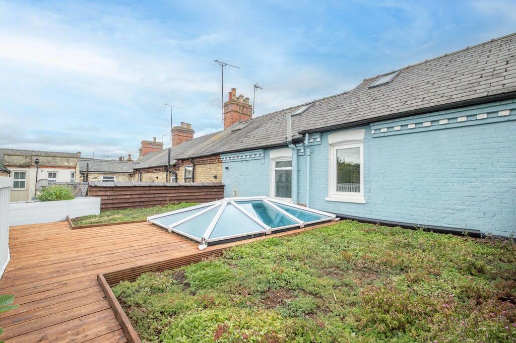 19-21 Cheveley Ro...