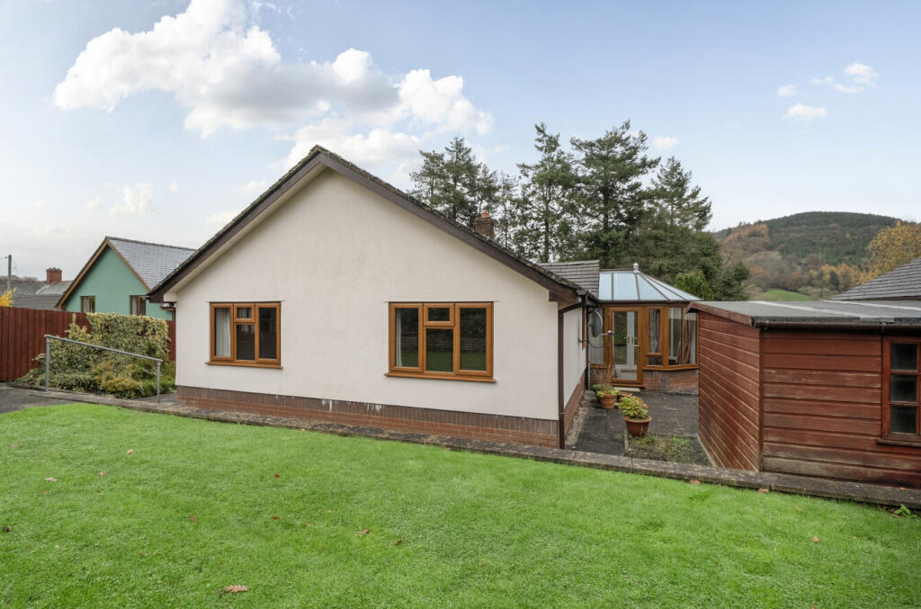 1375854-16-690de9...