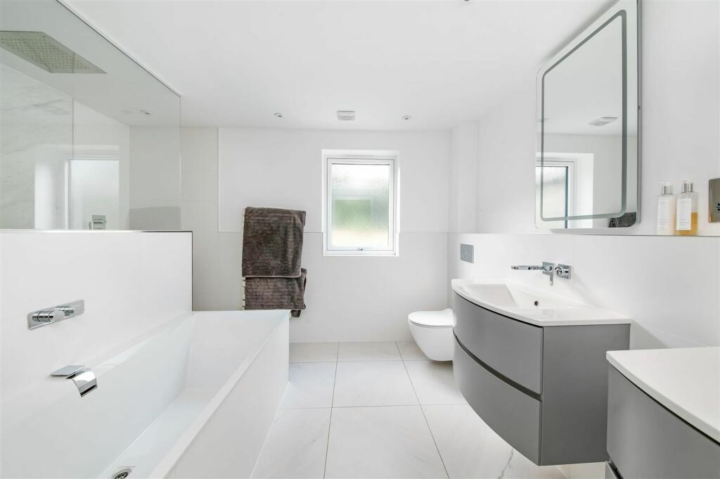 HOUSE BATHROOM