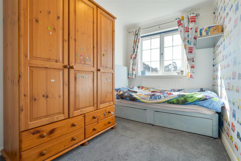 Elm Walk Greenacres25.jpg