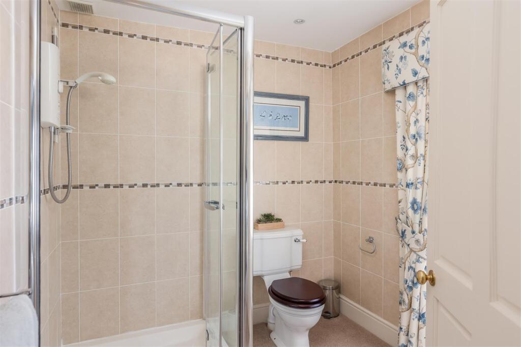 Rockery Cottage Bedroom 3-3.jpg