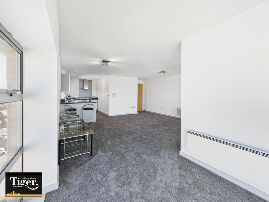 CAM03440G0-PR0304...