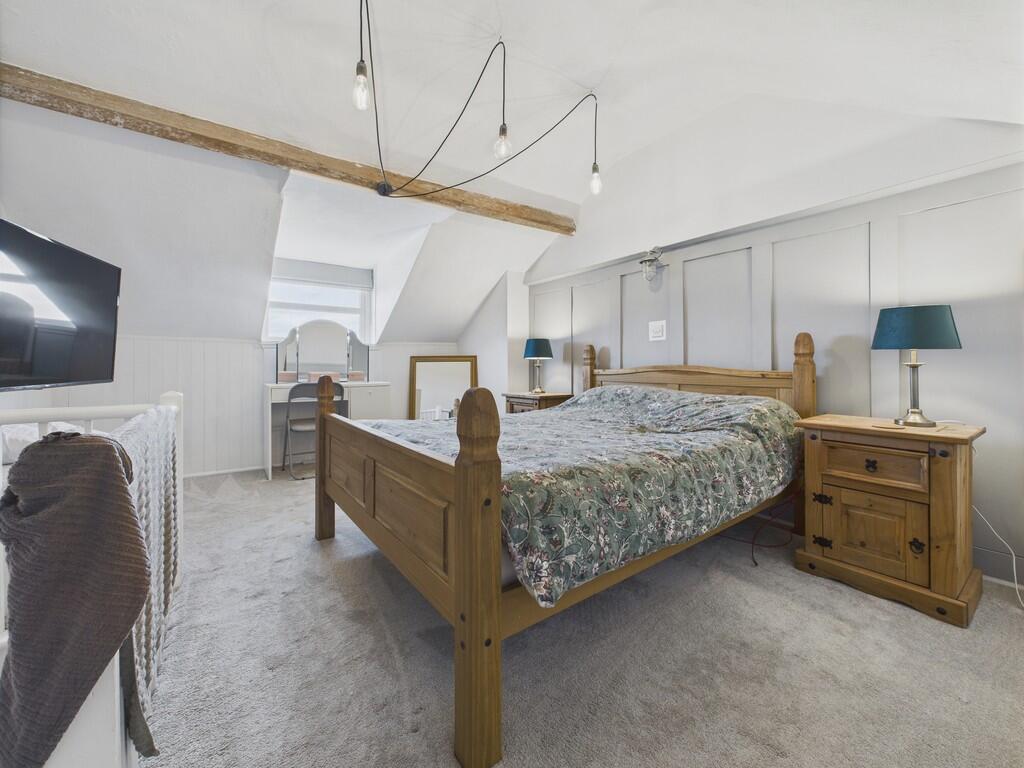 CAM04273G0-PR0170...