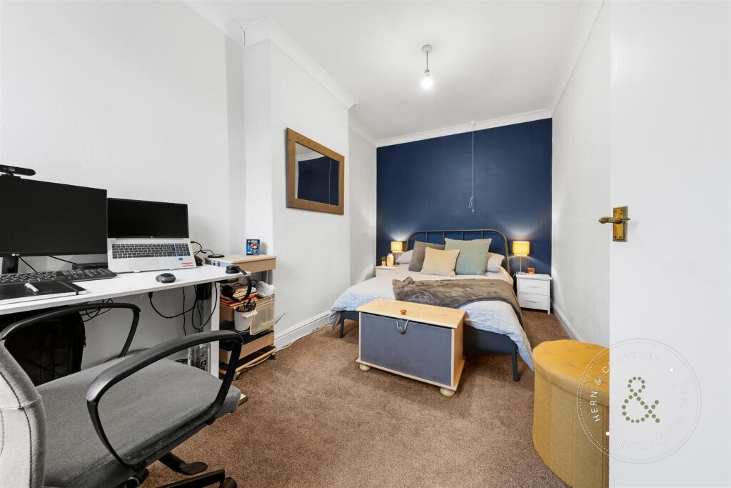 Treharris Street (18).jpg