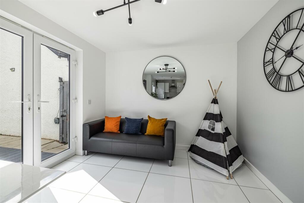 43 Knoll Park Galashiels 19.JPG
