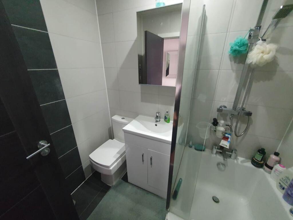 Bathroom (2)