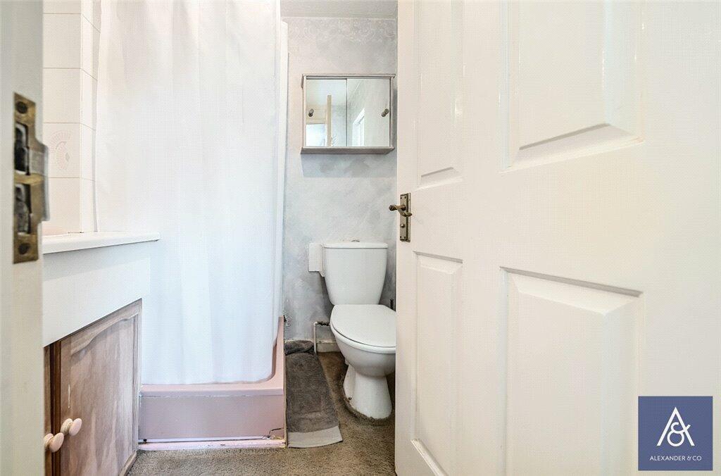 En-Suite Shower