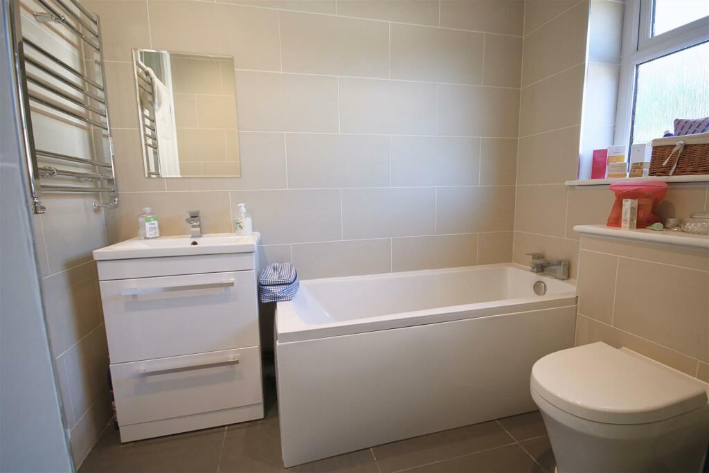 bath2.jpg