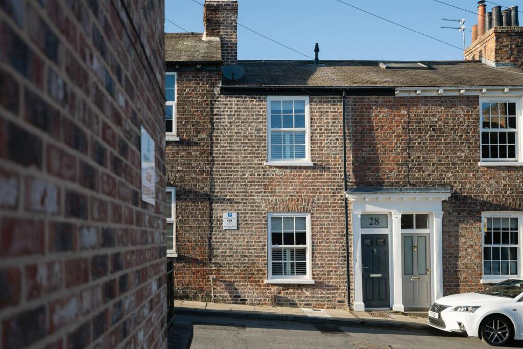 28 Buckingham Street