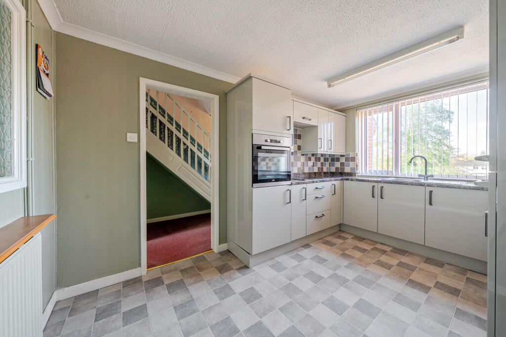 Kitchen / Breakfast Room