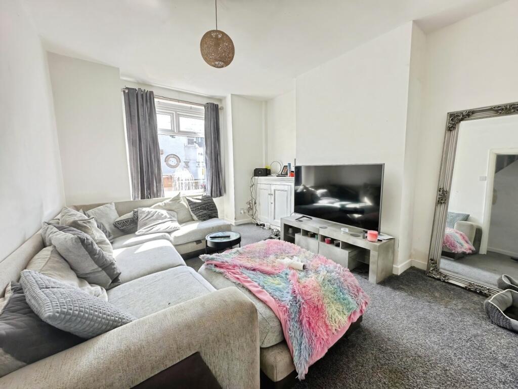 pbox-living_room-335191.jpeg