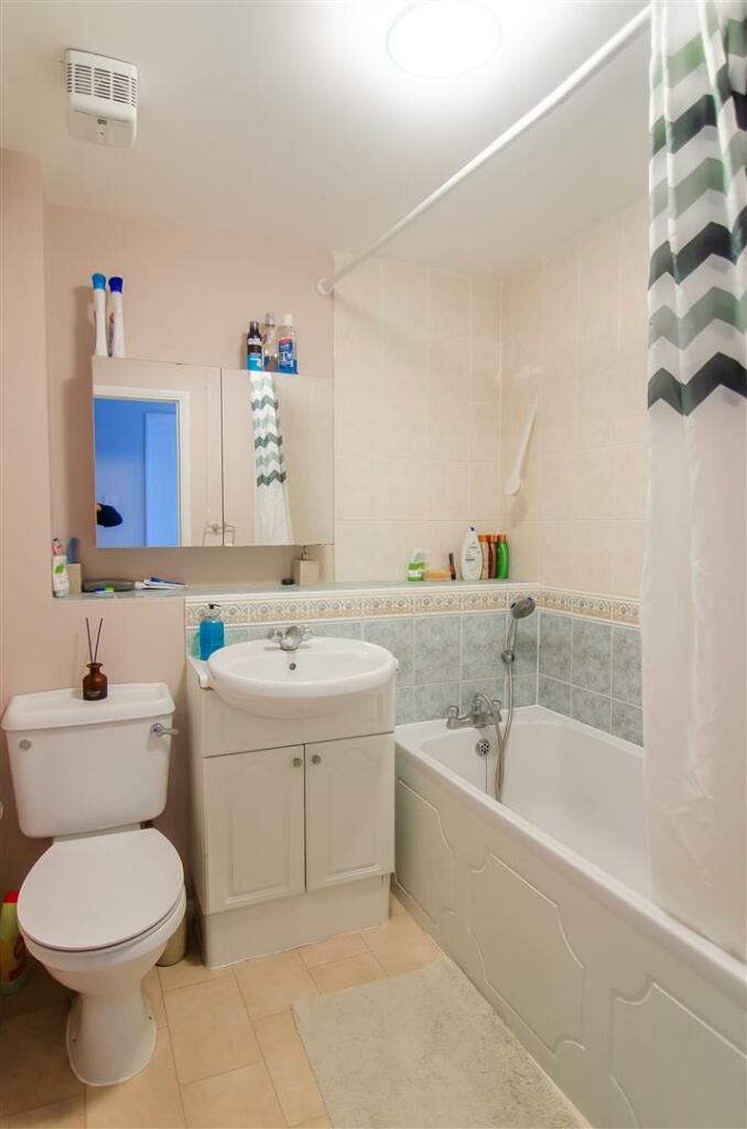 05_Bath1.jpg