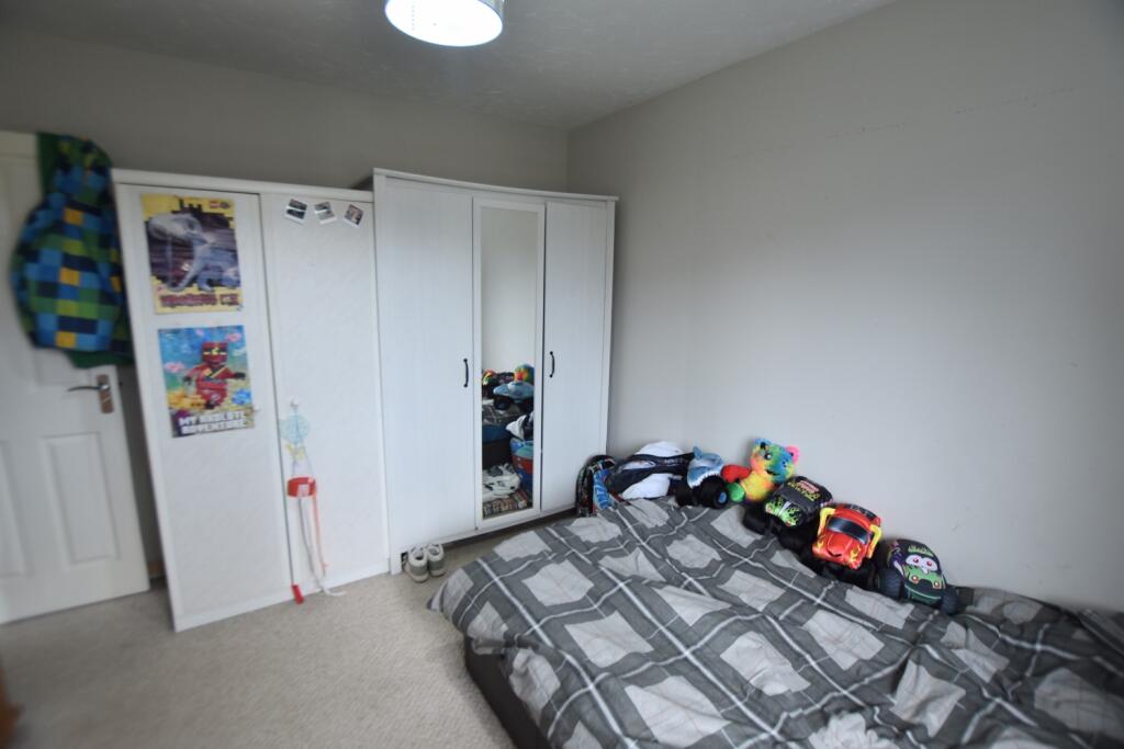 72 Pimpernel second bedroom