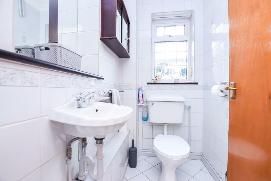 cloakroom.jpg