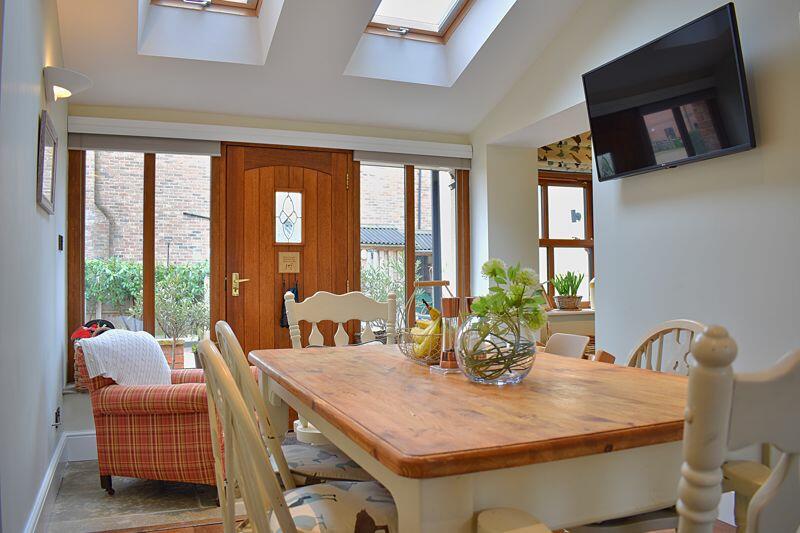 Breakfast Room