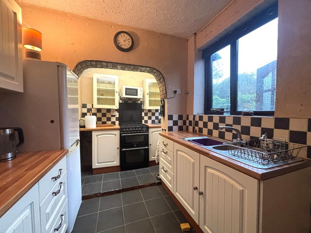 processed-ADE102D...