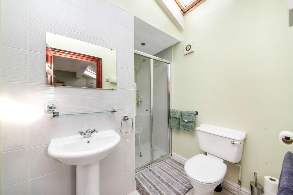 GUEST BEDROOM FIVE EN-SUITE