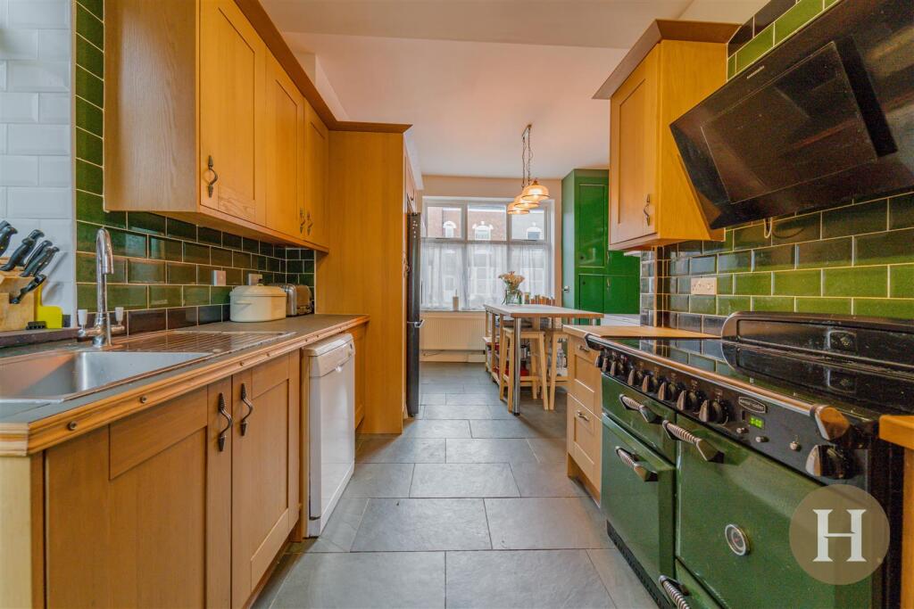 Hadleigh Estate Agents-16.jpg