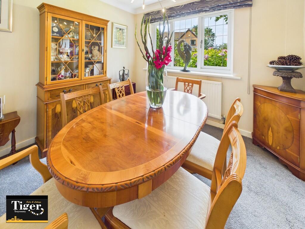 CAM02176G0-PR0671...