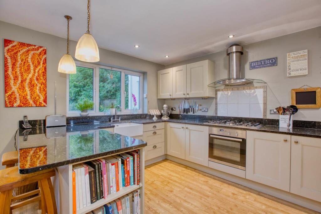 Open Kitchen Diner