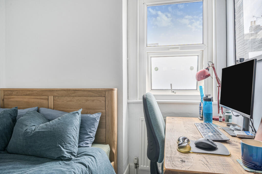 1359265-19-68d657...