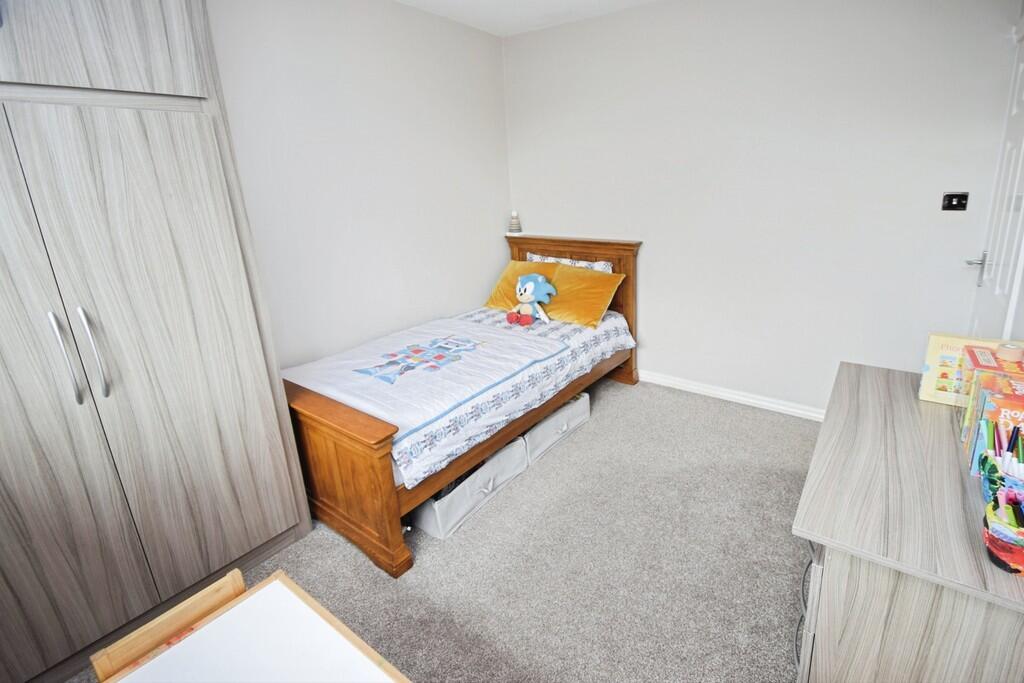 68eb9851-Bedroom ...