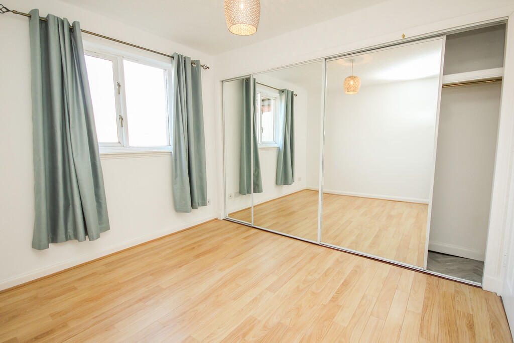 208 Waverley - Sm...