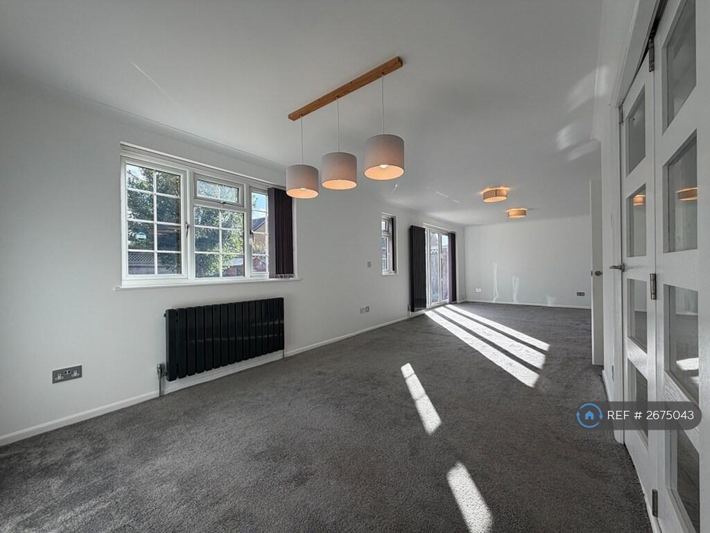 Dining / Living Room