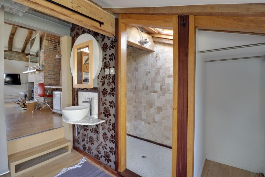 Wet room 1