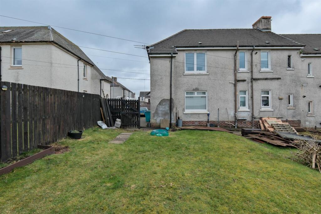 004-7 Quarry Street Shotts ML7 4AE.jpg
