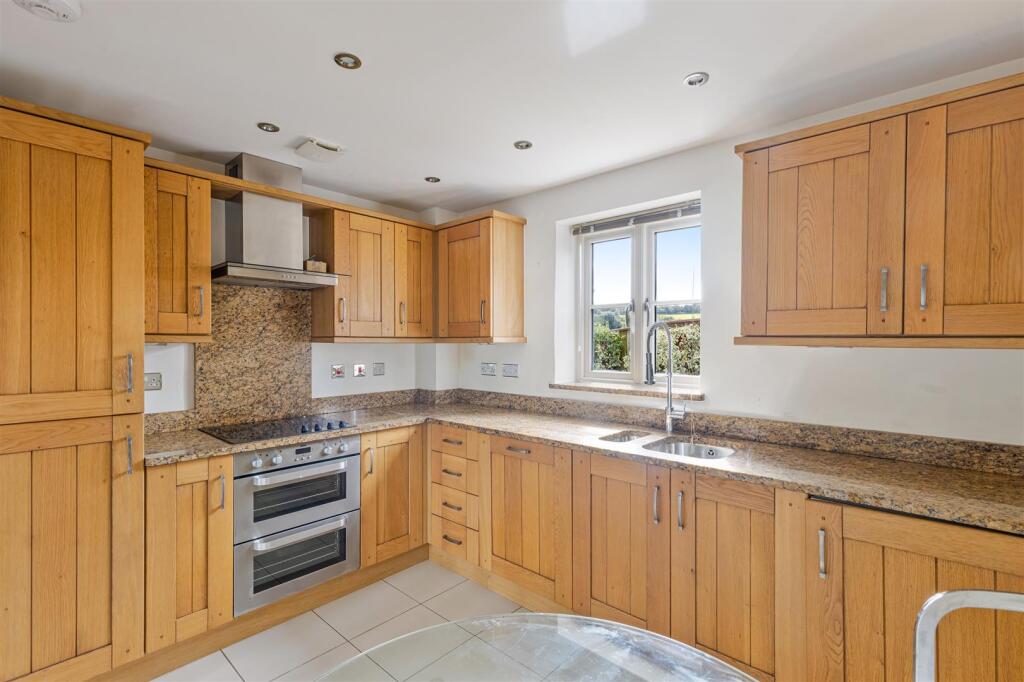 A10 - 4, Chillington, Helmers Way - 250908.jpg