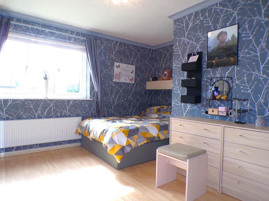 CrammondCl35bedd1.JPG