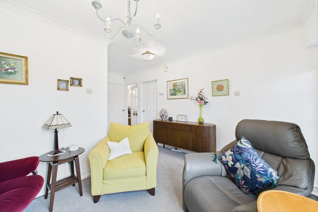 Sitting/Dining Ar...