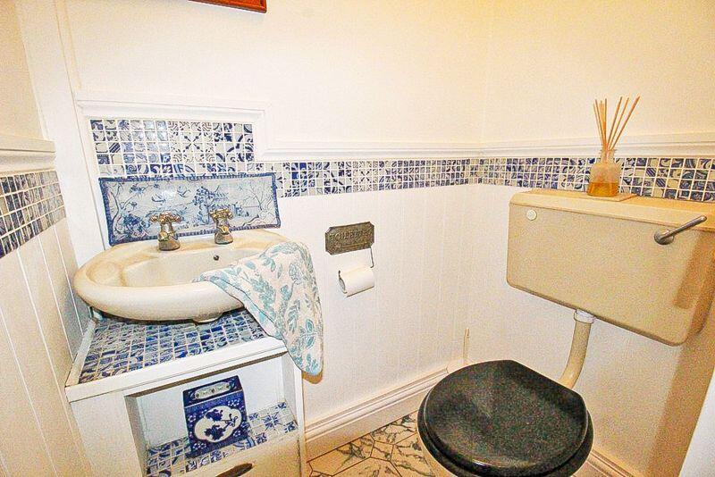 DOWNSTAIRS WC