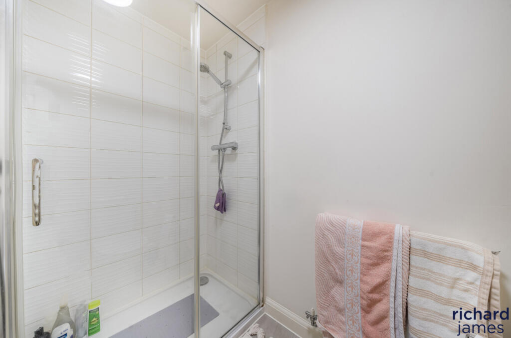 cfb75e37e4dd44faac17930fc17001e1